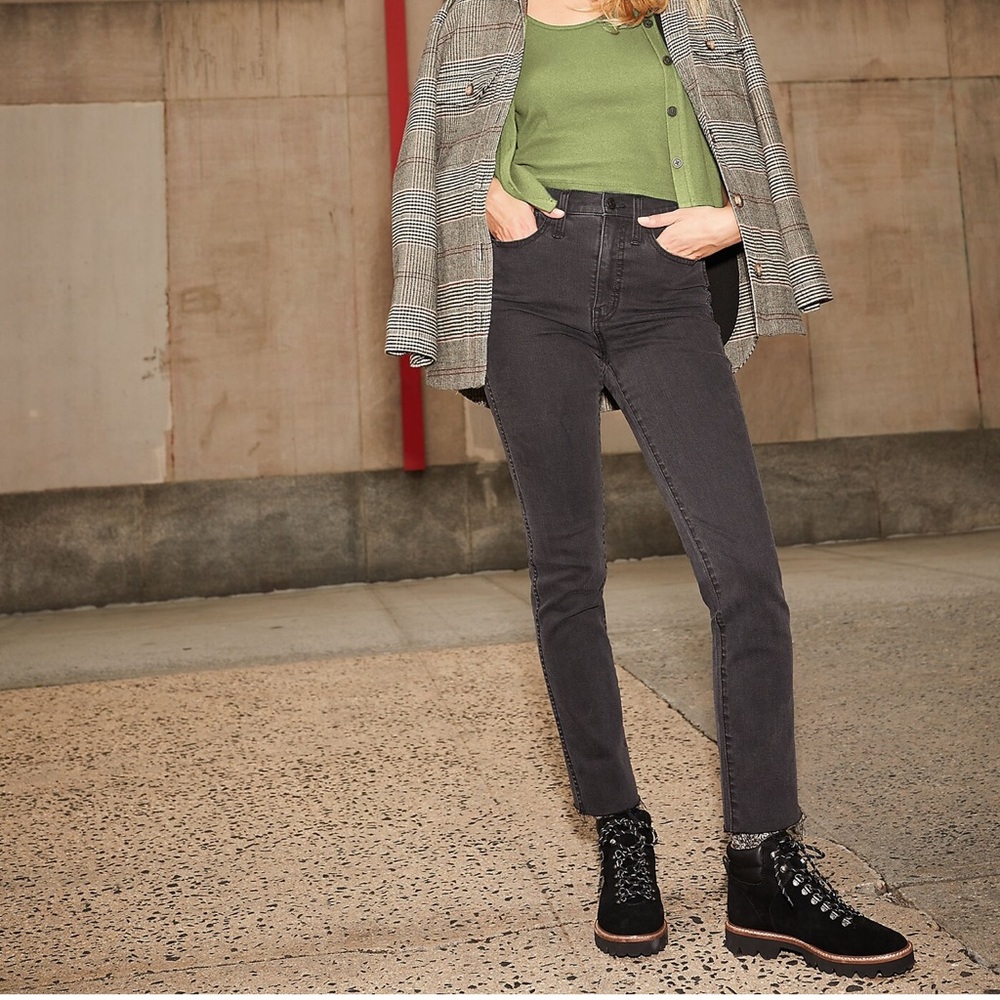 Madewell Stovepipe Jeans in Banberry Wash: Raw Hem Edition